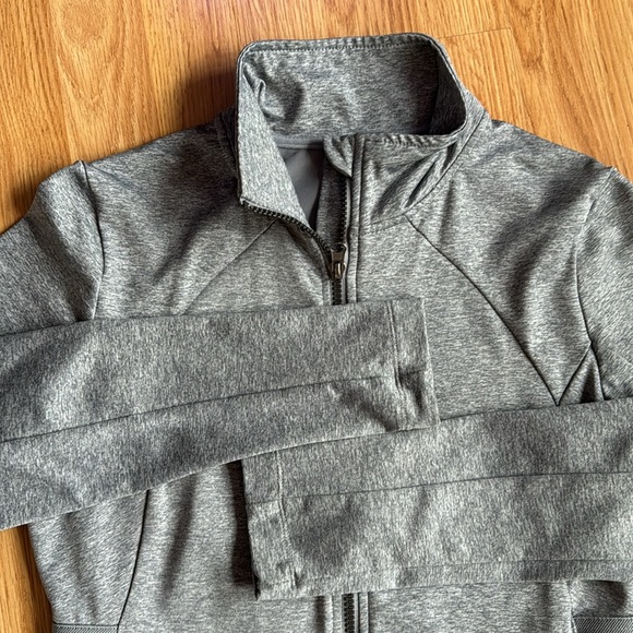 Beautiful ✨ Grey Mondetta full zip jacket - size M - Picture 4 of 8